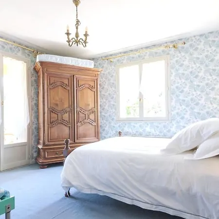 Raffinee A Avec Piscine Privee Et Jacuzzi Foix